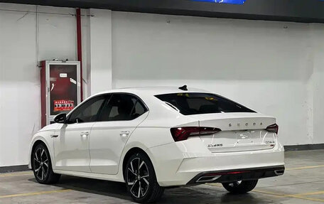 Skoda Octavia IV, 2022 год, 1 960 911 рублей, 4 фотография