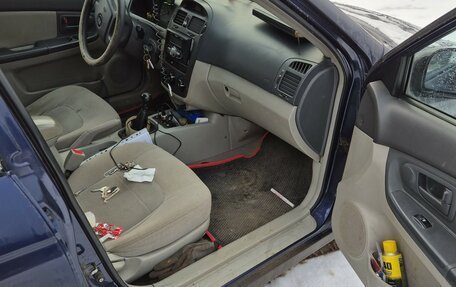 KIA Cerato I, 2005 год, 400 000 рублей, 16 фотография