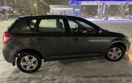 KIA cee'd I рестайлинг, 2010 год, 800 000 рублей, 2 фотография