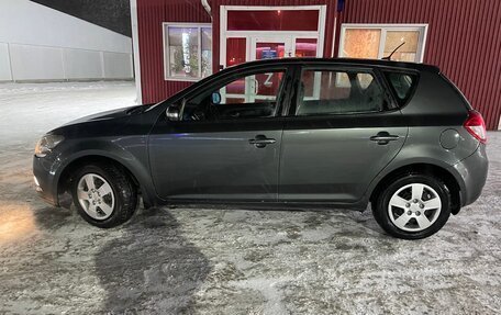 KIA cee'd I рестайлинг, 2010 год, 800 000 рублей, 3 фотография