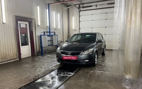 KIA cee'd I рестайлинг, 2010 год, 800 000 рублей, 6 фотография