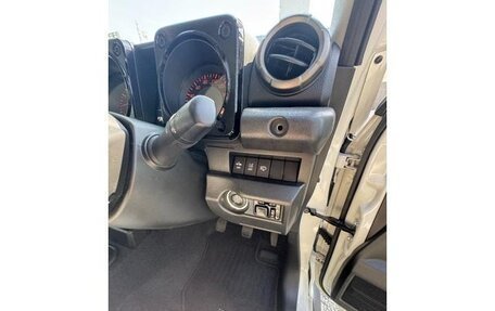 Suzuki Jimny, 2022 год, 800 000 рублей, 35 фотография