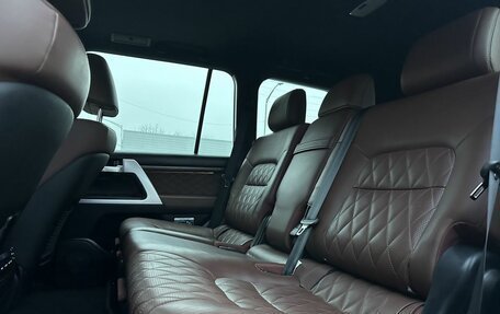 Toyota Land Cruiser 200, 2017 год, 6 700 000 рублей, 16 фотография