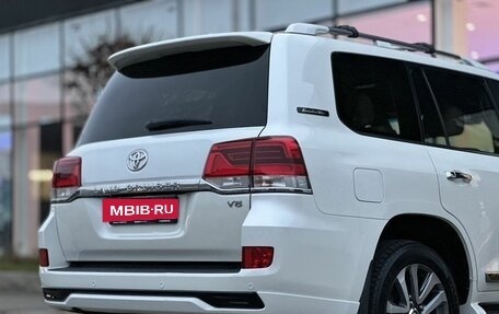 Toyota Land Cruiser 200, 2017 год, 6 700 000 рублей, 8 фотография