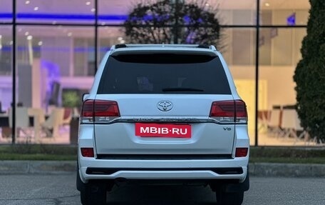 Toyota Land Cruiser 200, 2017 год, 6 700 000 рублей, 6 фотография