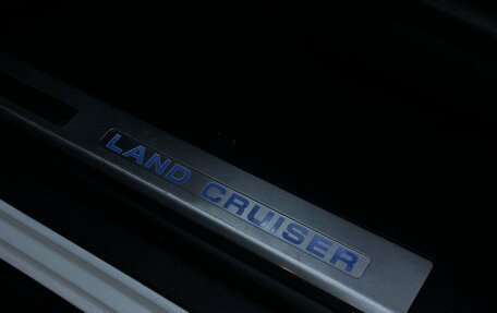 Toyota Land Cruiser 200, 2017 год, 6 700 000 рублей, 22 фотография