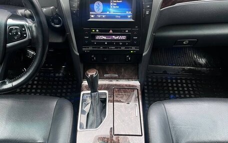 Toyota Camry, 2017 год, 2 300 000 рублей, 11 фотография