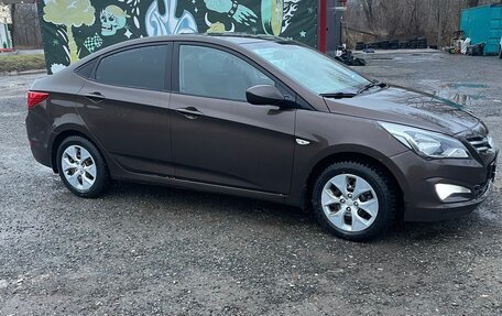 Hyundai Solaris II рестайлинг, 2016 год, 750 000 рублей, 2 фотография