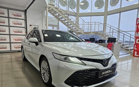 Toyota Camry, 2019 год, 2 835 000 рублей, 6 фотография