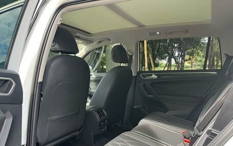 Volkswagen Tiguan II, 2022 год, 2 300 334 рублей, 7 фотография