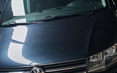 Volkswagen Caravelle T6 рестайлинг, 2019 год, 4 800 000 рублей, 1 фотография