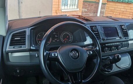 Volkswagen Caravelle T6 рестайлинг, 2019 год, 4 800 000 рублей, 3 фотография
