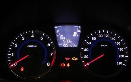 Hyundai Solaris II рестайлинг, 2011 год, 657 000 рублей, 12 фотография