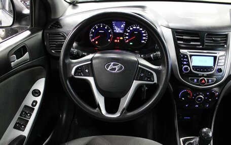 Hyundai Solaris II рестайлинг, 2011 год, 657 000 рублей, 10 фотография