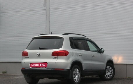 Volkswagen Tiguan I, 2015 год, 1 657 000 рублей, 2 фотография