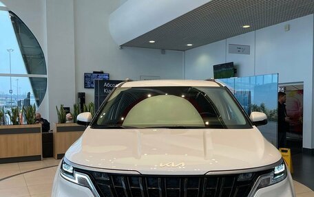 KIA Carnival, 2025 год, 6 890 000 рублей, 2 фотография