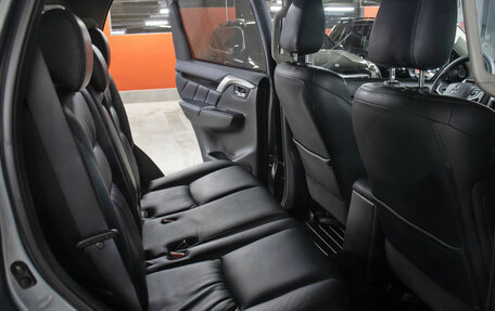 Mitsubishi Pajero Sport III рестайлинг, 2017 год, 3 249 000 рублей, 12 фотография