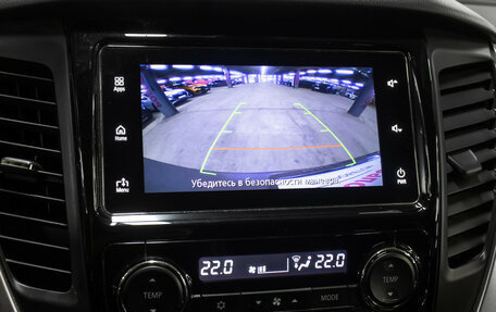 Mitsubishi Pajero Sport III рестайлинг, 2017 год, 3 249 000 рублей, 18 фотография