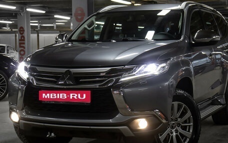 Mitsubishi Pajero Sport III рестайлинг, 2017 год, 3 249 000 рублей, 22 фотография