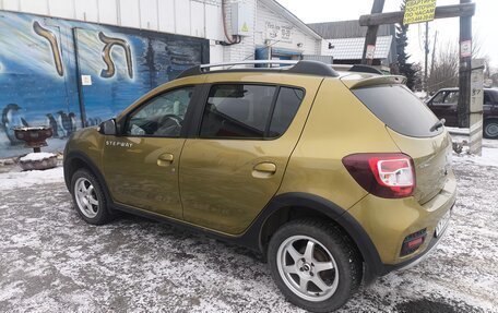 Renault Sandero II рестайлинг, 2014 год, 855 000 рублей, 4 фотография