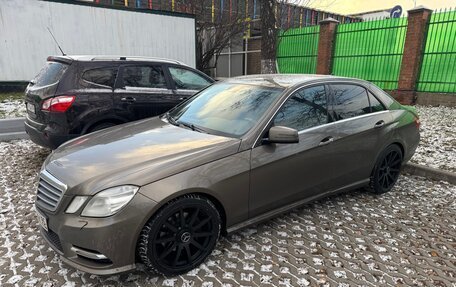 Mercedes-Benz E-Класс, 2013 год, 1 790 000 рублей, 3 фотография