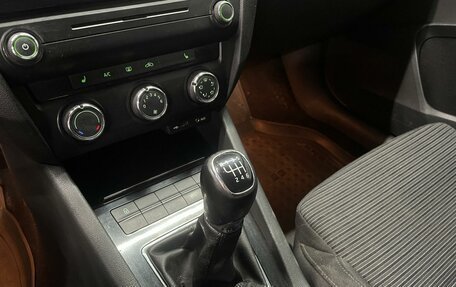 Skoda Octavia, 2015 год, 1 210 000 рублей, 17 фотография