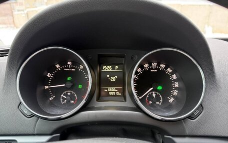 Skoda Yeti I рестайлинг, 2012 год, 675 000 рублей, 26 фотография