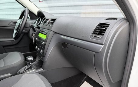 Skoda Yeti I рестайлинг, 2012 год, 675 000 рублей, 36 фотография