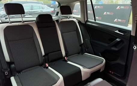 Volkswagen Tiguan II, 2020 год, 2 300 000 рублей, 15 фотография