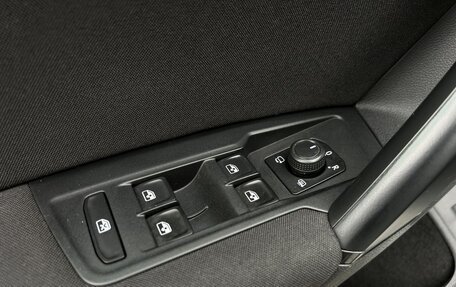 Volkswagen Tiguan II, 2020 год, 2 300 000 рублей, 21 фотография