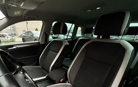 Volkswagen Tiguan II, 2020 год, 2 300 000 рублей, 24 фотография