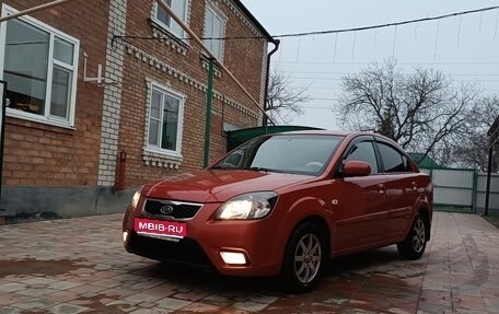 KIA Rio II, 2009 год, 675 000 рублей, 1 фотография