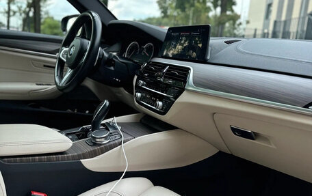 BMW 5 серия, 2018 год, 4 700 000 рублей, 3 фотография