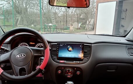 KIA Rio II, 2009 год, 675 000 рублей, 7 фотография