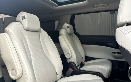 KIA Carnival, 2021 год, 4 490 000 рублей, 25 фотография