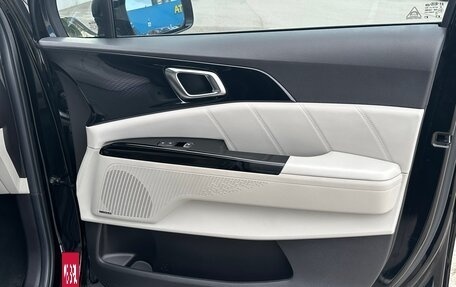 KIA Carnival, 2021 год, 4 490 000 рублей, 26 фотография