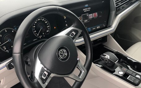 Volkswagen Touareg III, 2019 год, 5 294 000 рублей, 19 фотография
