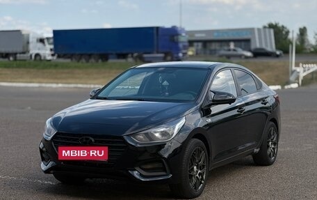 Hyundai Solaris II рестайлинг, 2017 год, 1 097 000 рублей, 5 фотография