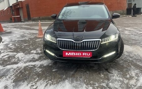 Skoda Superb III рестайлинг, 2024 год, 4 200 000 рублей, 14 фотография