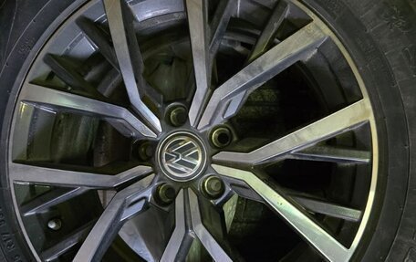 Volkswagen Tiguan II, 2019 год, 2 350 000 рублей, 9 фотография