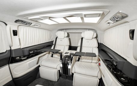 Mercedes-Benz V-Класс, 2024 год, 26 880 000 рублей, 11 фотография