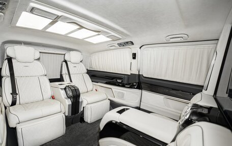 Mercedes-Benz V-Класс, 2024 год, 26 880 000 рублей, 4 фотография