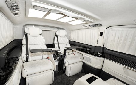 Mercedes-Benz V-Класс, 2024 год, 26 880 000 рублей, 9 фотография