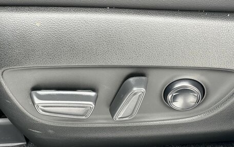 Toyota RAV4, 2025 год, 4 050 000 рублей, 16 фотография