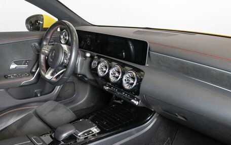 Mercedes-Benz CLA, 2019 год, 2 950 000 рублей, 9 фотография