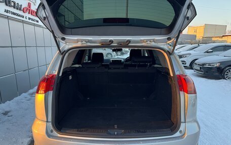 Toyota Caldina, 2004 год, 797 000 рублей, 7 фотография