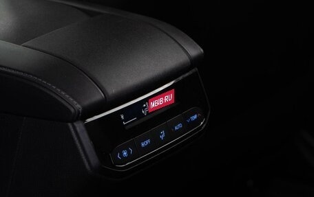 Toyota Highlander, 2021 год, 5 819 888 рублей, 14 фотография