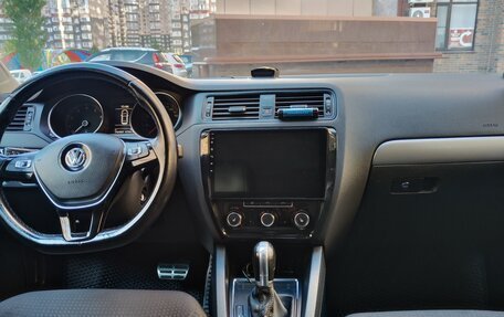 Volkswagen Jetta VI, 2015 год, 1 195 000 рублей, 14 фотография