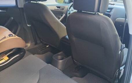 Volkswagen Jetta VI, 2015 год, 1 195 000 рублей, 24 фотография