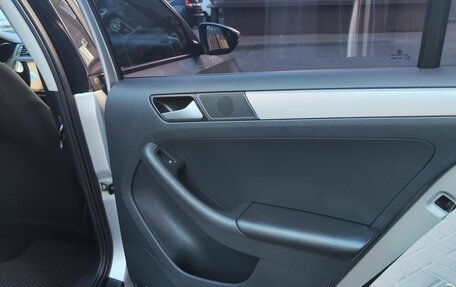 Volkswagen Jetta VI, 2015 год, 1 195 000 рублей, 27 фотография